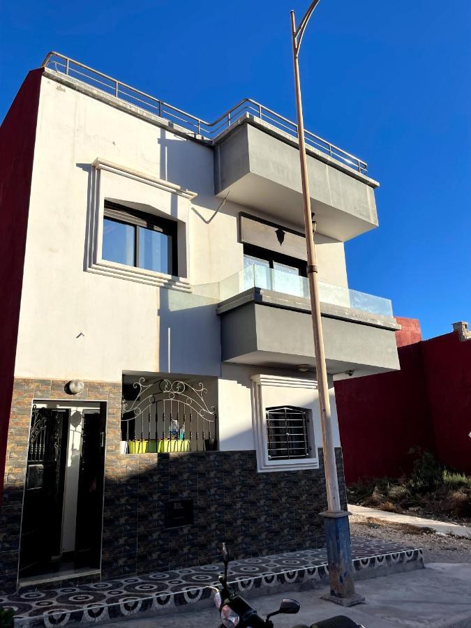 依索安The Bay House公寓 外观 照片